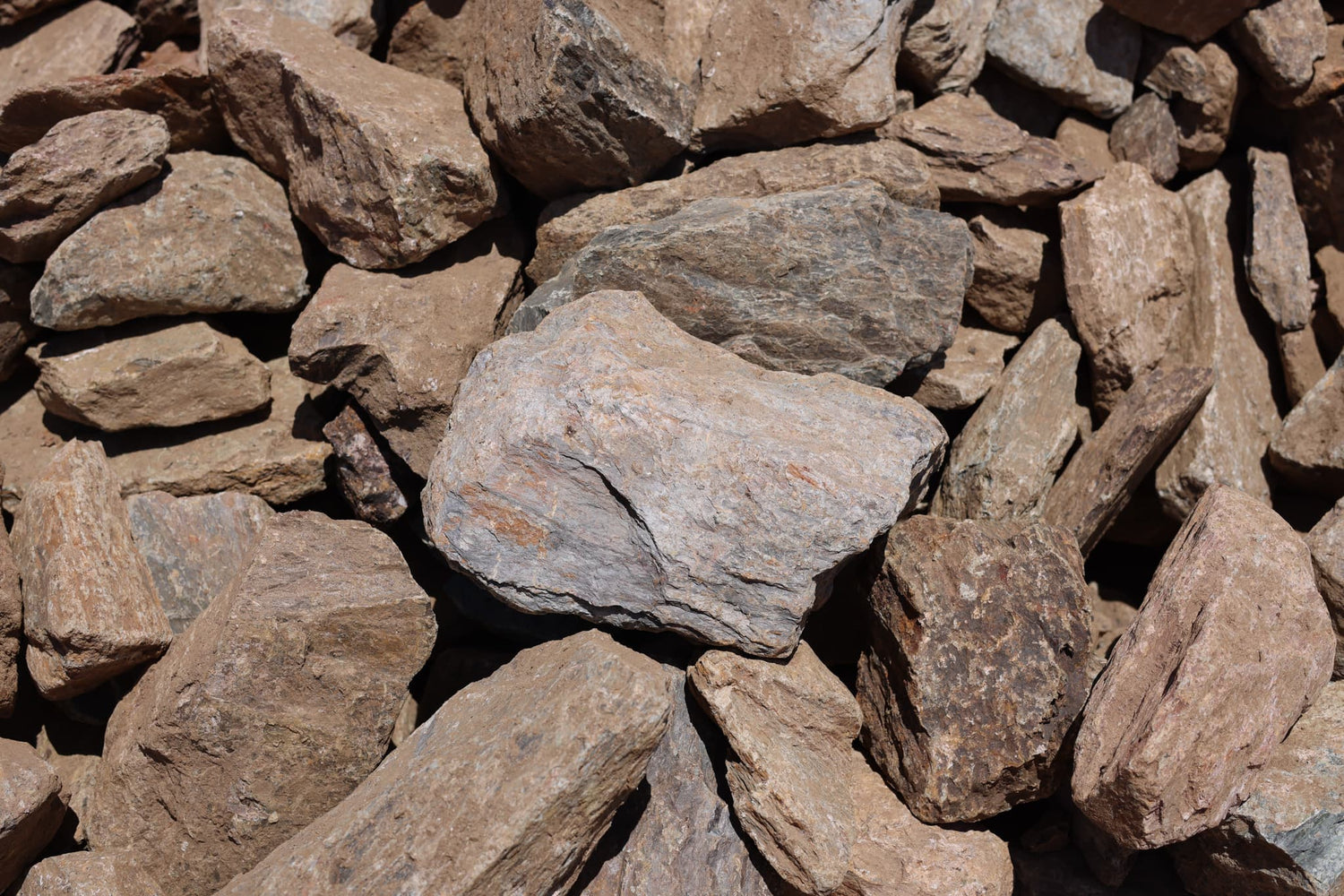 Decorative landscape material